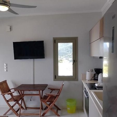 Ferienwohnung Climbers' Nest 'With Sea And Rock Views And Private Pool' Kamari  Exterior foto