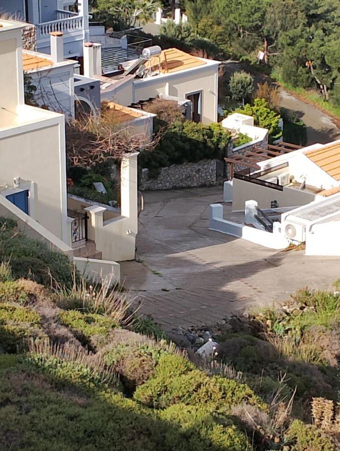 Ferienwohnung Climbers' Nest 'With Sea And Rock Views And Private Pool' Kamari  Exterior foto
